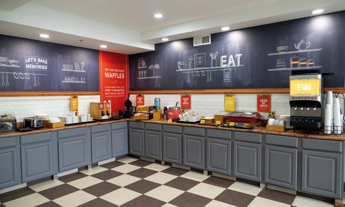 Brattleboro Hotel | Hampton Inn Brattleboro