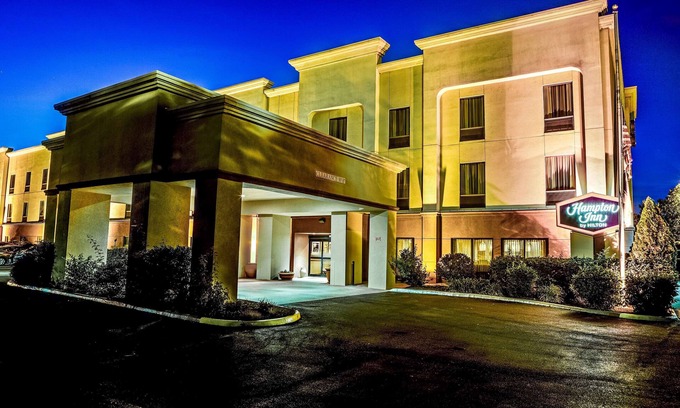 Columbus Hotel | Hampton Inn by Hilton Columbus I-70E/Hamilton Rd