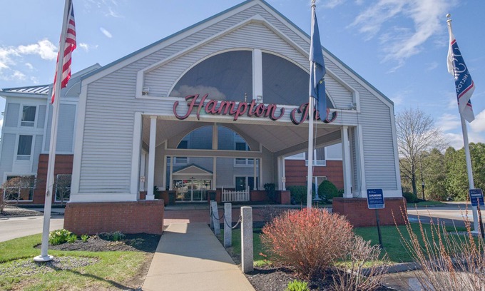 Bow Hotel | Hampton Inn by Hilton Concord/Bow