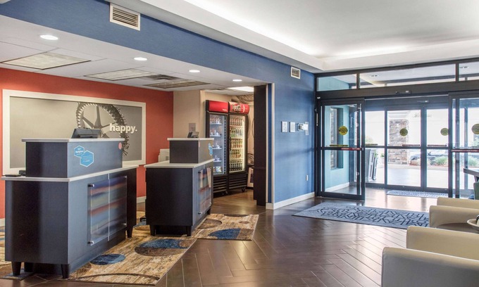 Douglas Hotel | Hampton Inn Douglas