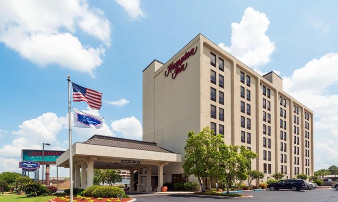 Highlands - Perkins Hotel | Hampton Inn I-10 & College Drive