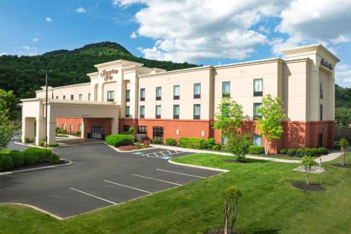 Kimball Hotel | Hampton Inn Kimball