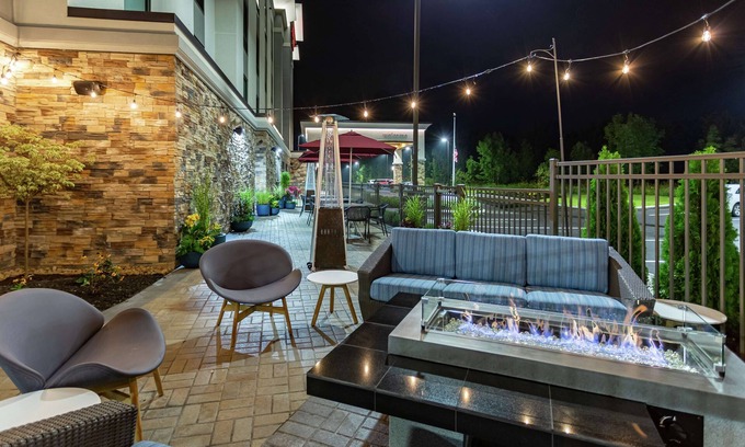 Madison Hotel | Hampton Inn Madison