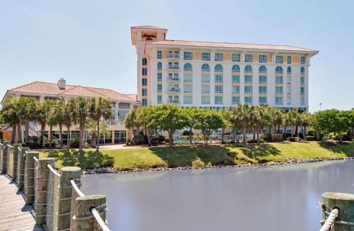 Myrtle Beach Hotel | Hampton Inn Myrtle Beach Broadway at the Beach