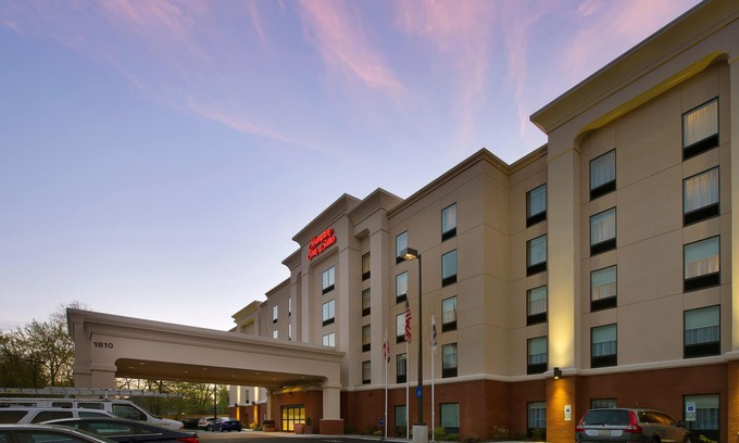 Rolling Road Farms Hotel | Hampton Inn & Suites Baltimore/Woodlawn