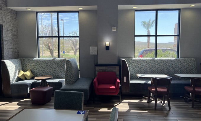 Barstow Hotel | Hampton Inn & Suites Barstow