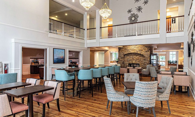 West Ashley Hotel | Hampton Inn & Suites Charleston/West Ashley