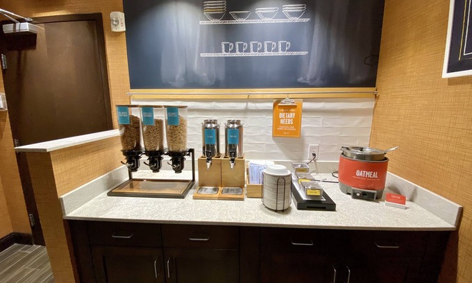 DeLand Hotel | Hampton Inn & Suites Deland