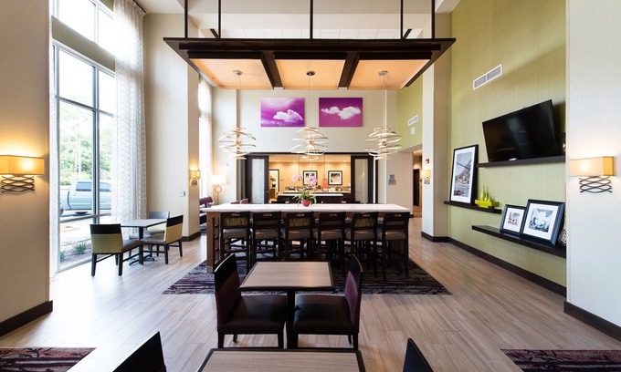 Cape Fear Hotel | Hampton Inn & Suites Fayetteville