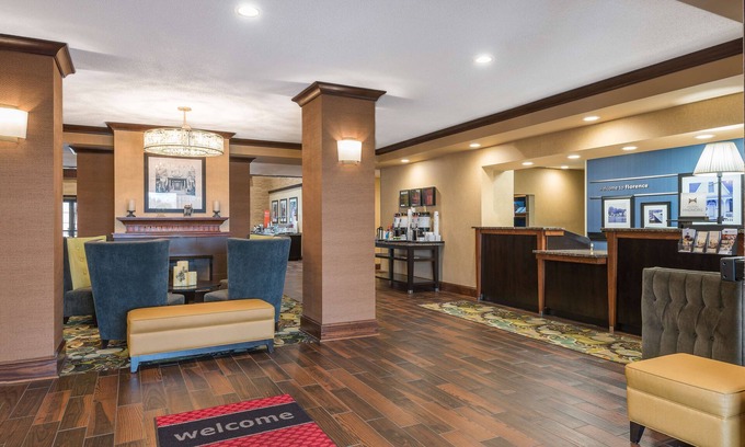 Florence Hotel | Hampton Inn & Suites Florence Center