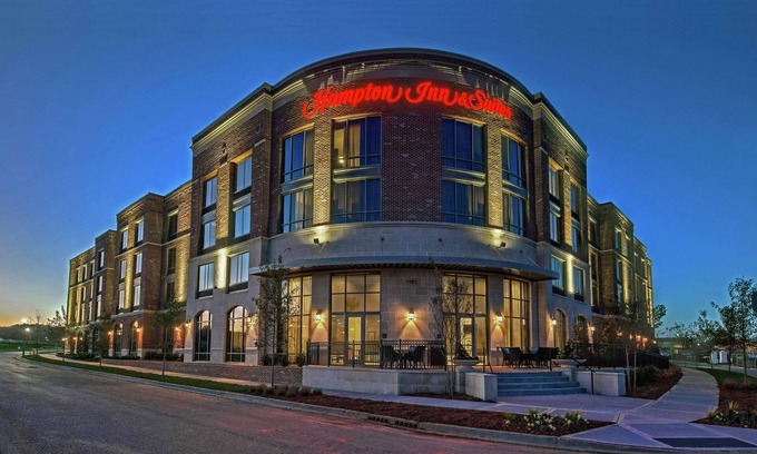 Franklin Hotel | Hampton Inn & Suites Franklin Berry Farms