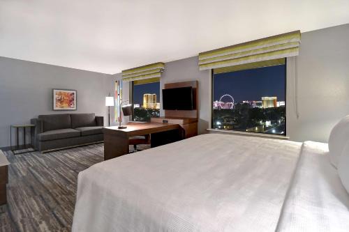 Las Vegas Hotel | Hampton Inn & Suites Las Vegas Convention Center - No Resort Fee