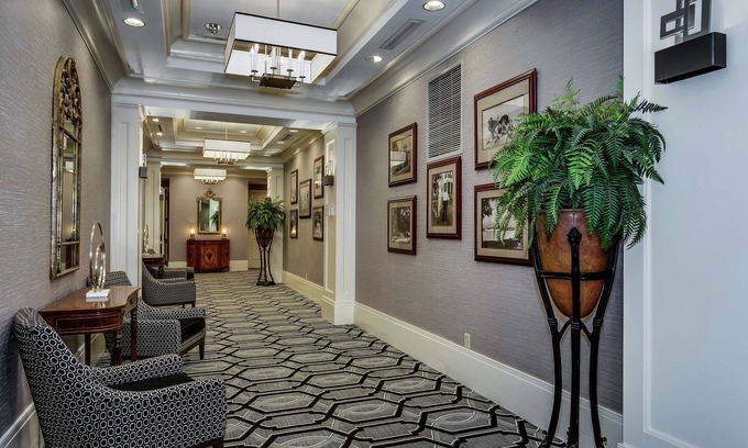 Central Business District Hotel | Hampton Inn & Suites Mobile- Downtown Historic District