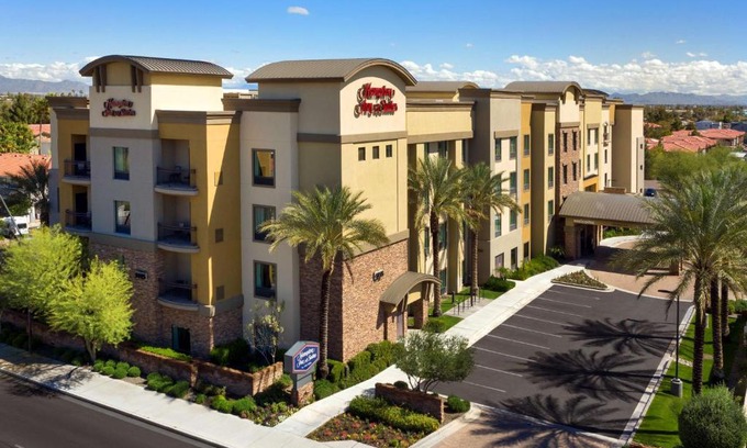 Tempe Hotel | Hampton Inn & Suites Phoenix/Tempe