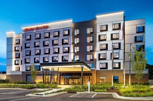 Raleigh Hotel | Hampton Inn & Suites Raleigh Midtown, NC