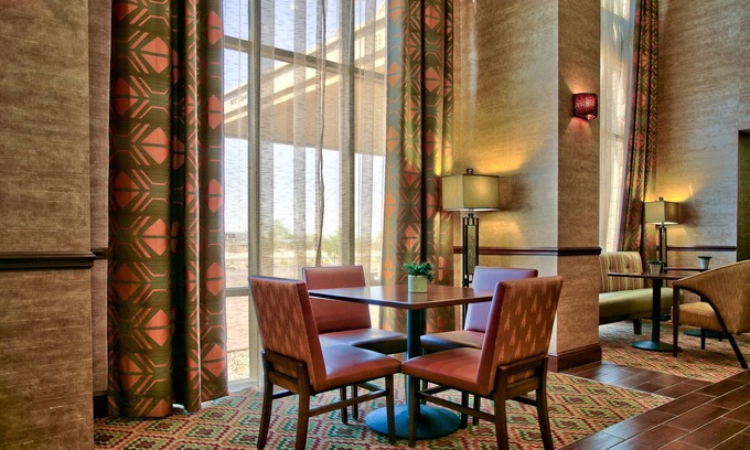 Scottsdale Hotel | Hampton Inn & Suites Scottsdale at Talking Stick