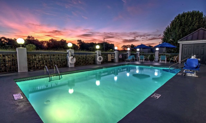 Tullahoma Hotel | Hampton Inn Tullahoma