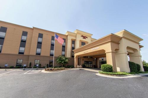 Winfield Hotel | Hampton Inn Winfield
