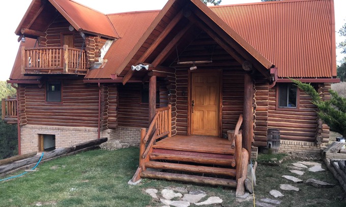 Columbus Cabin | Hand Built Log Cabin in Ponderosa Forest