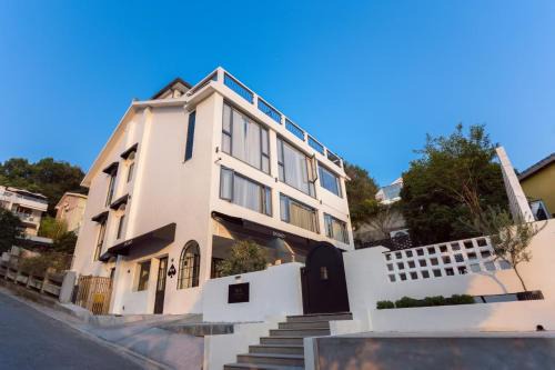 Xihu House | Hangzhou West Lake Youshan Villa