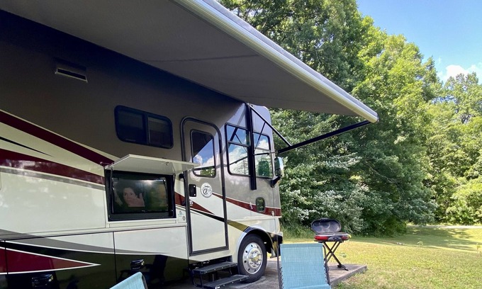 Epworth House | Happy Campers Have S’More Fun!