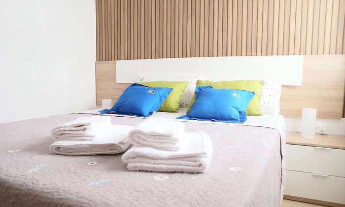 San Isidro Apartment | "HAPPY FLAT TENERIFE" - 5 min. by car from South Airport and El Medano beach.