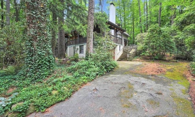 Mount Gretna Cottage | Happy on Harvardn