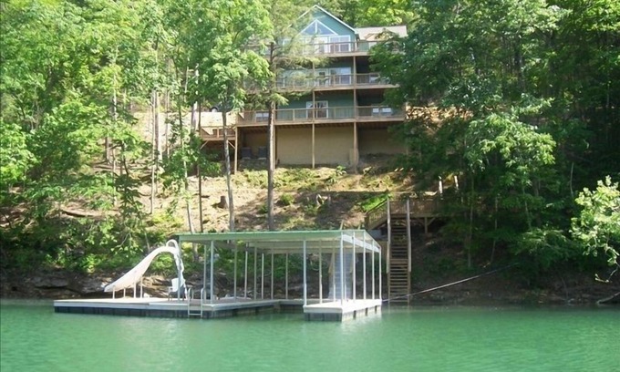 Lakeside Estates House | 'Happyhour', Norris Lake, Cov Dock w/slide, by Deerfield, Lg Fire Pit, sleeps 30