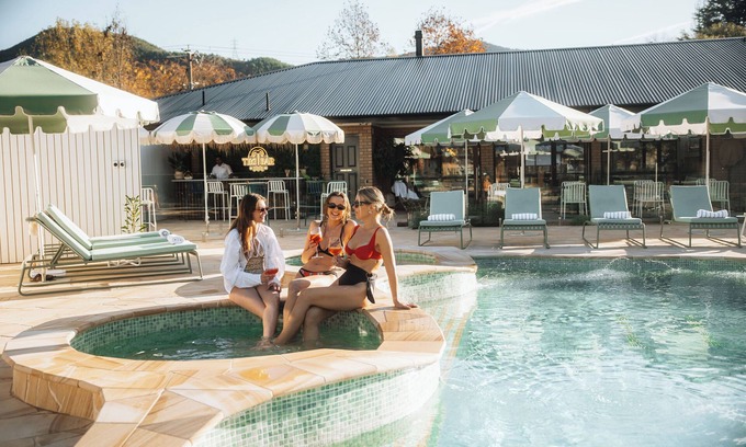 Bright Hotel | Hara House