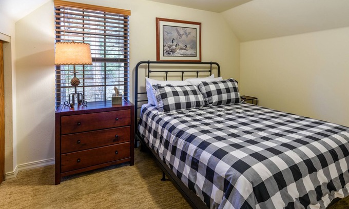 Groom Creek Cabin | Haran's End cabin