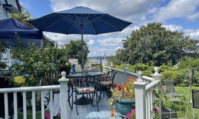 Gloucester House | Harbor View House, Walk to Beach, Sunsets from Deck