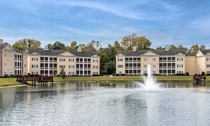 Myrtle Beach Resort | Harbour Lights One-bedroom Deluxe Suite, Sleeps 4, Full Kitchen