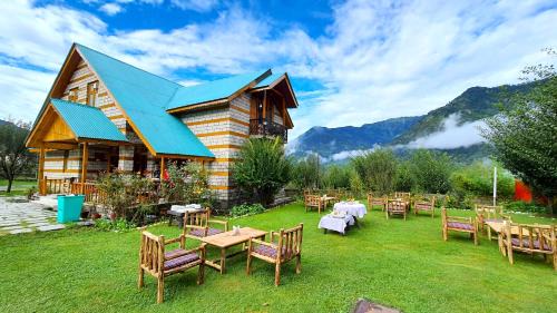 Manali Resort | Harippur Cottages and Resort - Manali