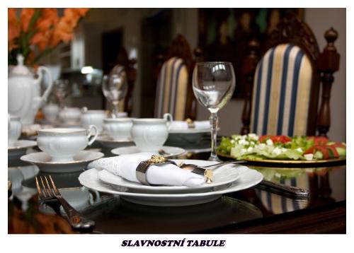 Hradec Kralove House | Harmony Hall