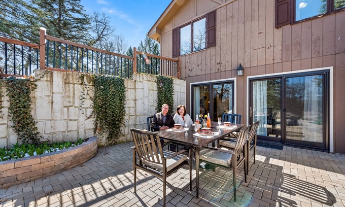 Plato Center Hotel | HARMONY INN