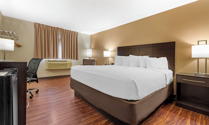 New Ulm Hotel | Harmony Inn