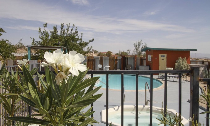 Twentynine Palms Hotel | Harmony Motel