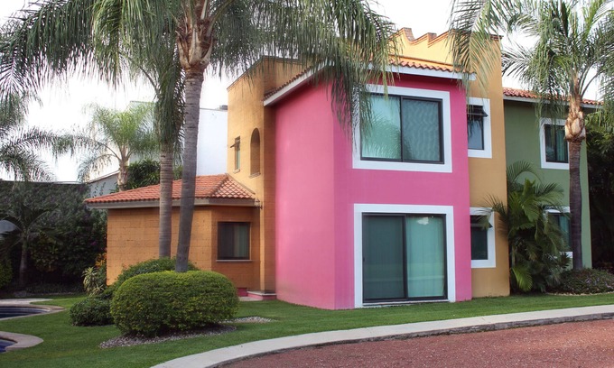 Chiconcuac House | Harmony, relaxation, fresh air, natural light, and colonial luxury.