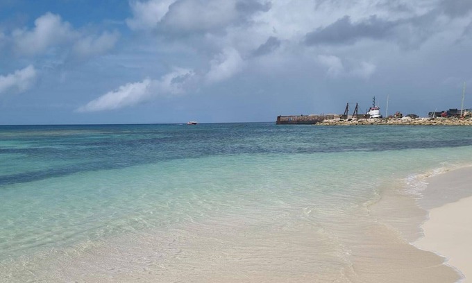 Barbuda Cottage | Harrys Cottages Cottage 5 Right on the Pink Sand