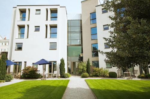 Nottingham City Centre Hotel | Hart's Hotel