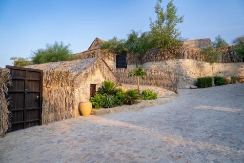 Hatta Hotel | Hatta Village Lodges - Ophiolite