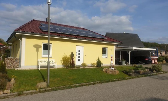 Selent House | Haus am See "Marlou"