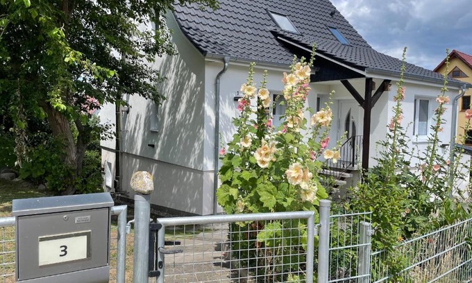 Thiessow Apartment | Haus Meerglück Seeschwalbe