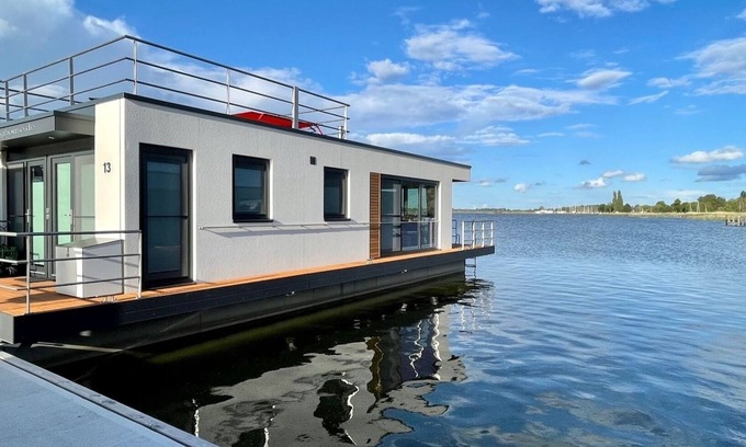 Ribnitz Apartment | Hausboot für 6 Gäste mit 45m² in Ribnitz-damgarten