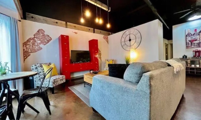 Demorest Apartment | Haven at Hazel ~ Downtown Studio, stylish and centrally located on the square.