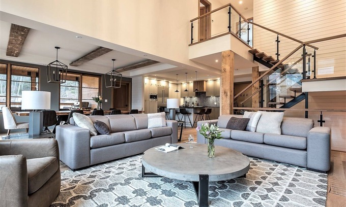 Domaine Nansen House | Havre 117 Tremblant | Luxurious & Modern | Ski-in Ski-out/Tremblant Living
