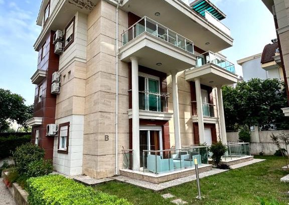 Kemer Mahallesi Apartment | Havuzlu Sitede Lüks Dubleks Villa
