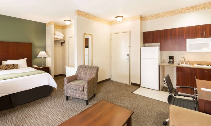 Rancho Cordova Hotel | Hawthorn Suites by Wyndham Rancho Cordova/Folsom