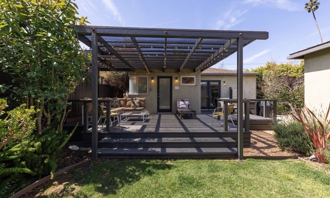 Venice House | Heart of Venice Designer Home Near Abbot Kinney