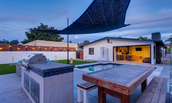 Old Town House | Heart & Soul of San Diego in Old Town. Private w/heated pool & Jacuzzi NEAR ALL.